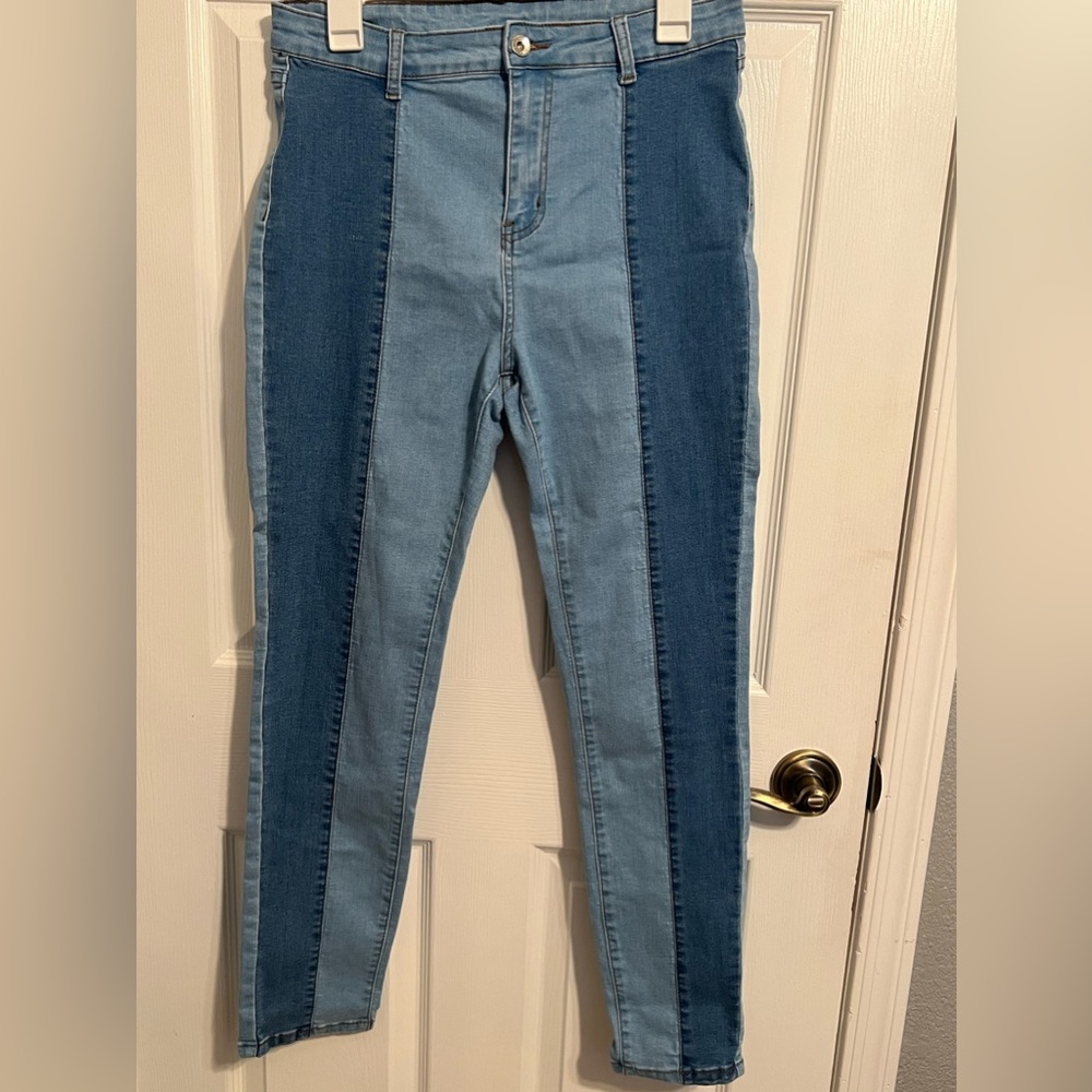 Two tone jeans